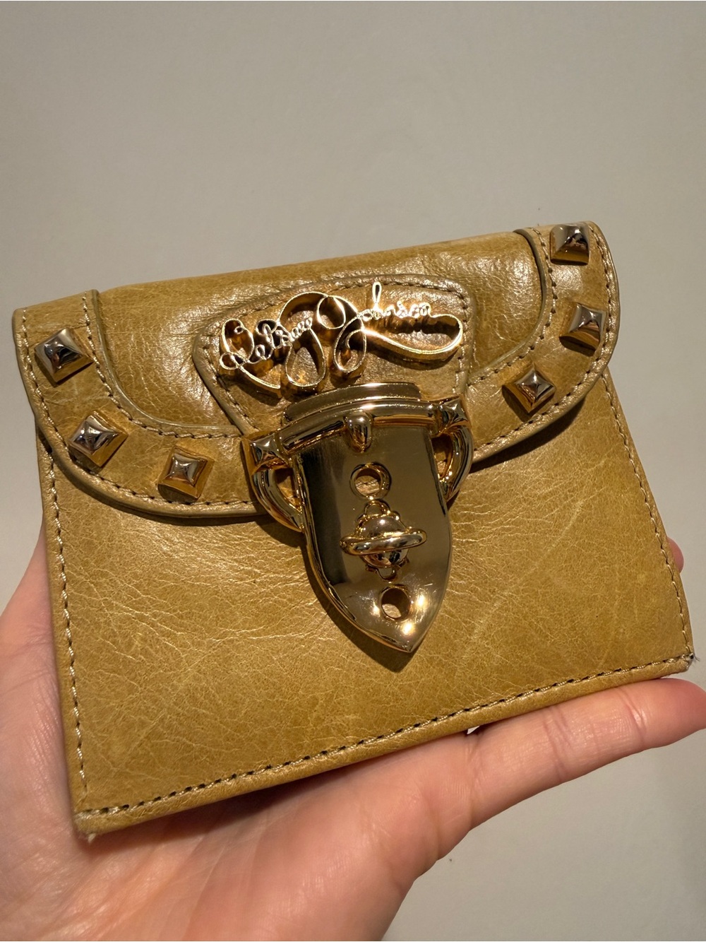 VTG Y2K Betsey Johnson Genuine Leather McBling Shield Gold Lock Wallet Rare